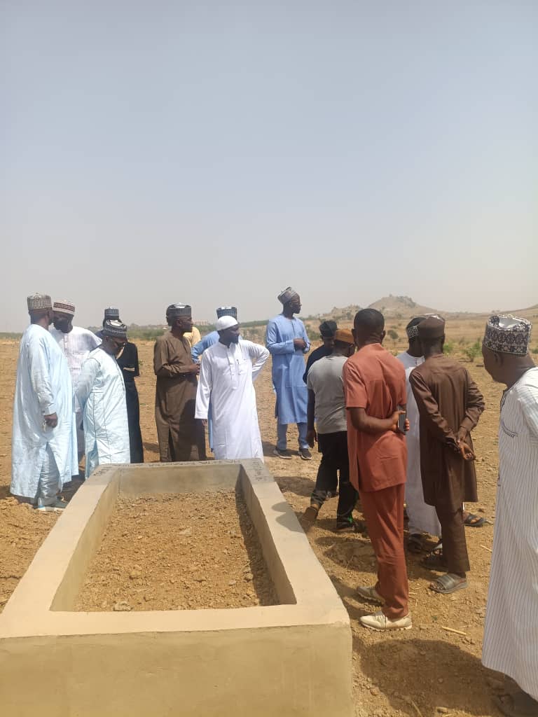 Gallery image orozo_graveyard